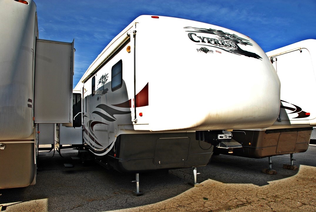 Used Fifth Wheel Trailers for sale by Modern RV Center